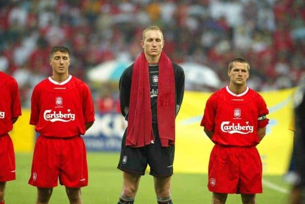 BANGKOK, THAILAND - Thailand. Thursday, July 24, 2003: Liverpool captained by Michael Owen and goalkeeper Chris Kirkland before a preseason friendly match at the Rajamangala National Stadium. (Pic by David Rawcliffe/Propaganda)