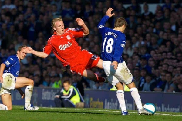 Liverpool, England - Saturday, October 20, 2007: Liverpool's Dirk Kuyt tackled Everton's Phil Neville during the 206th Merseyside Derby match at Goodison Park. (Photo by David Rawcliffe/Propaganda)