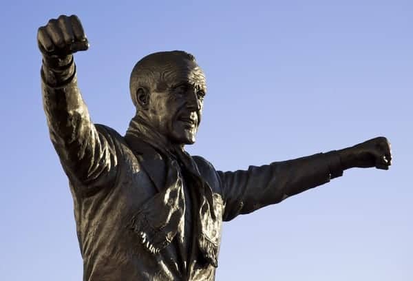LIVERPOOL, ENGLAND - Friday, December 26, 2008: A bronze statue of Liverpool's legendary manager Bill Shankly at Anfield. (Photo by David Rawcliffe/Propaganda)