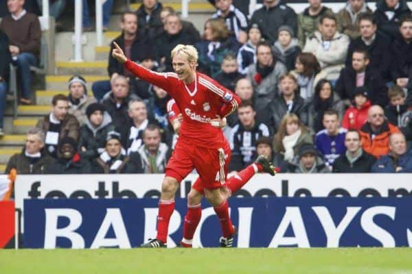 NEWCASTLE, ENGLAND - Sunday, December 28, 2008: Liverpool's Sami Hyypia celebrates scoring the second goal against Newcastle United during the Premiership match at St James' Park. (Photo by David Rawcliffe/Propaganda)