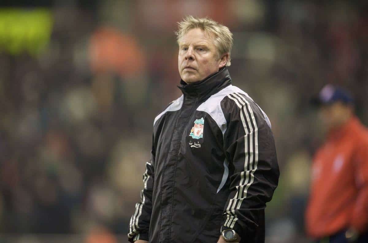 STOKE-ON-TRENT, ENGLAND - Saturday, January 10, 2009: Liverpool's assistant manager Sammy Lee watches his side in action against Stoke City during the Premiership match at the Britannia Stadium. (Photo by David Rawcliffe/Propaganda)