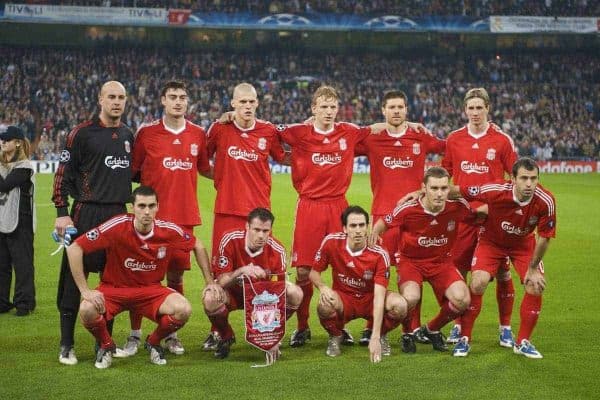 MADRID, SPAIN - Wednesday, February 25, 2009: Liverpool's players line-up for a team group photograph before the UEFA Champions League First Knock-Out Round against Real Madrid at the Santiago Bernabeu. Back row L-R goalkeeper Pepe Reina, Albert Riera, Martin Skrtel, Dirk Kuyt, Xabi Alonso, Fernando Torres. Front row L-R: Alvaro Arbeloa, Jamie Carragher, Yossi Benayoun, Fabio Aurelio and Javier Mascherano. (Photo by David Rawcliffe/Propaganda)