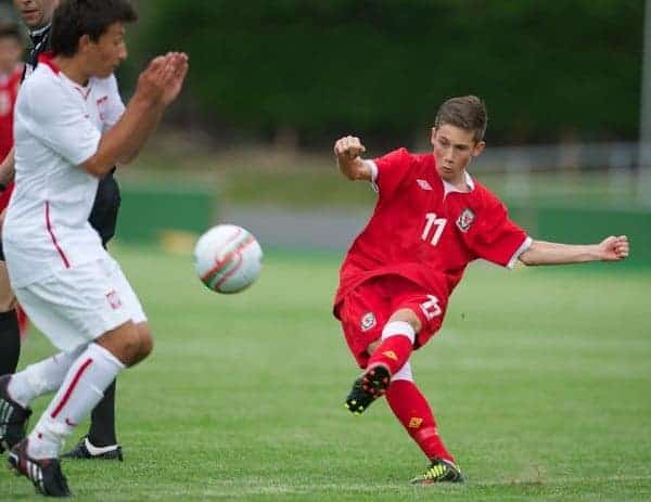 COLWYN BAY, WALES - Tuesday, August 28, 2012: Wales' Harry Wilson in action against Poland during the International Friendly Under-16's match at Eirias Park. (Pic by David Rawcliffe/Propaganda)