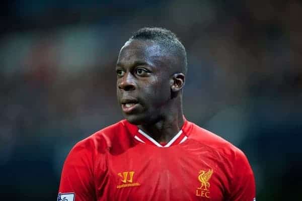 MANCHESTER, ENGLAND - Boxing Day Thursday, December 26, 2013: Liverpool's Aly Cissokho in action against Manchester City during the Premiership match at the City of Manchester Stadium. (Pic by David Rawcliffe/Propaganda)