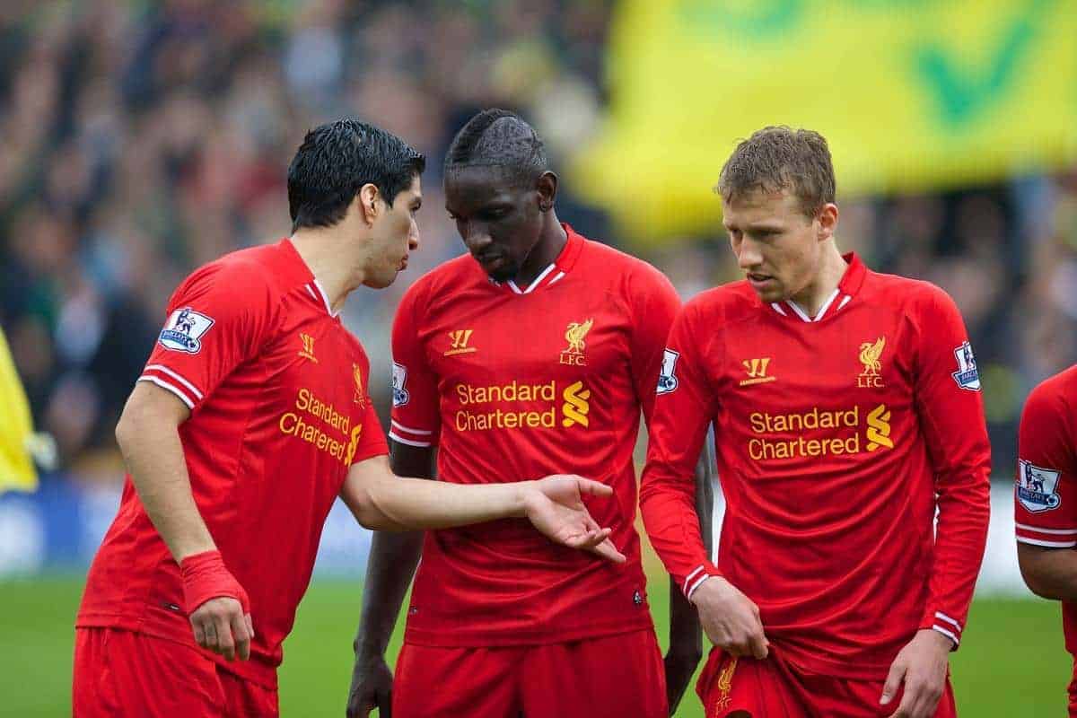 NORWICH, ENGLAND - Sunday, April 20, 2014: Liverpool's Luis Suarez, Mamadou Sakho and Lucas Leiva before the Premiership match against Norwich City at Carrow Road. (Pic by David Rawcliffe/Propaganda)