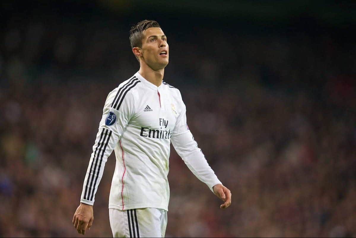 MADRID, SPAIN - Tuesday, November 4, 2014: Real Madrid's Cristiano Ronaldo in action against Liverpool during the UEFA Champions League Group B match at the Estadio Santiago Bernabeu. (Pic by David Rawcliffe/Propaganda)