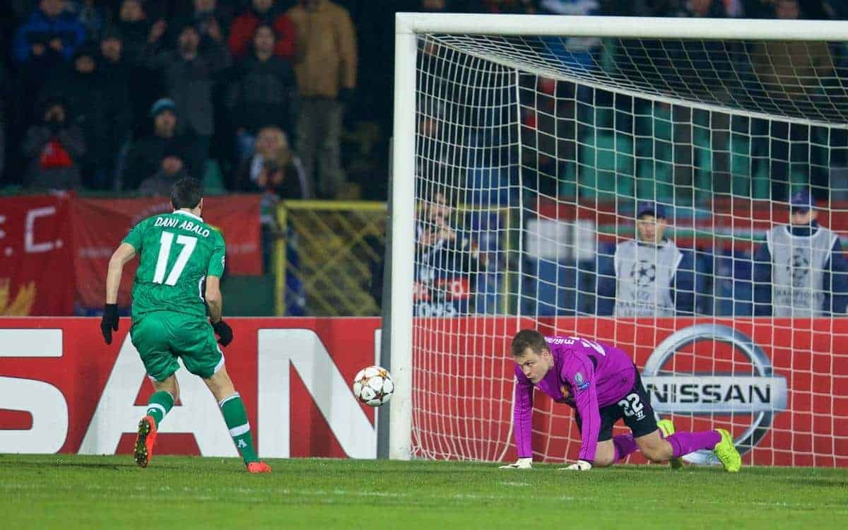 SOFIA, BULGARIA - Wednesday, November 26, 2014: Liverpool's goalkeeper Simon Mignolet fumbles the ball to PFC Ludogorets Razgrad's Dani Abalo to score the first goal during the UEFA Champions League Group B match at the Vasil Levski National Stadium (Pic by David Rawcliffe/Propaganda)