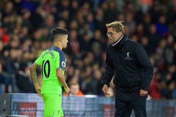 SOUTHAMPTON, ENGLAND - Wednesday, January 11, 2017: Liverpool's manager Jürgen Klopp prepares to bring on substitute Philippe Coutinho Correia against Southampton during the Football League Cup Semi-Final 1st Leg match at St. Mary's Stadium. (Pic by David Rawcliffe/Propaganda)