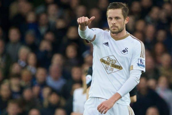 LIVERPOOL, ENGLAND - Sunday, January 24, 2016: Swansea City's Gylfi Sigurosson in action against Everton during the Premier League match at Goodison Park. (Pic by David Rawcliffe/Propaganda)