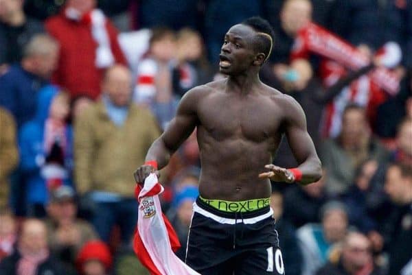 SOUTHAMPTON, ENGLAND - Sunday, March 20, 2016: Southampton's Sadio Mane celebrates after scoring the winning their goal in a 3-2 victory over Liverpool during the FA Premier League match at St Mary's Stadium. (Pic by David Rawcliffe/Propaganda)