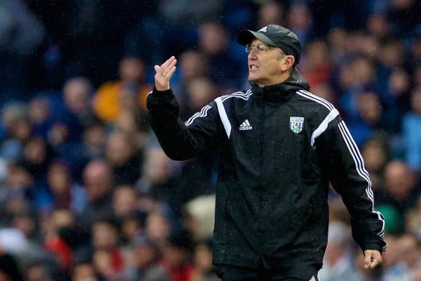 MANCHESTER, ENGLAND - Saturday, April 9, 2016: West Bromwich Albion's head coach Tony Pulis during the Premier League match against Manchester City at the City of Manchester Stadium. (Pic by David Rawcliffe/Propaganda)