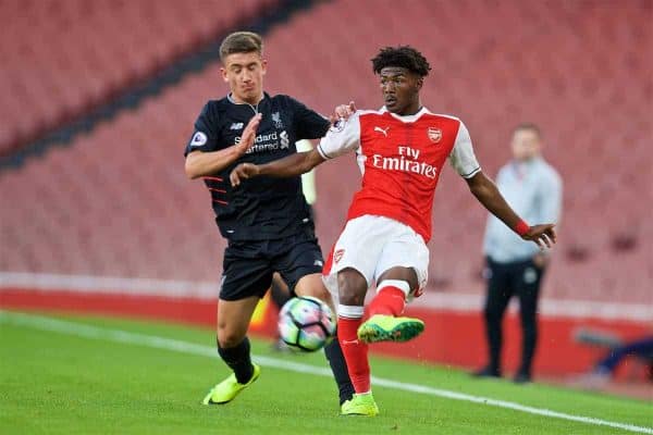 LONDON, ENGLAND - Friday, August 26, 2016: Arsenal's Ainsley Maitland-Niles [R] and Liverpool's Cameron Brannagan during the FA Premier League 2 Under-23 match at the Emirates Stadium. (Pic by David Rawcliffe/Propaganda)