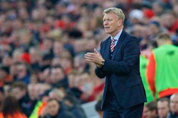 LIVERPOOL, ENGLAND - Saturday, November 26, 2016: Sunderland's manager David Moyes during the FA Premier League match against Liverpool at Anfield. (Pic by David Rawcliffe/Propaganda)