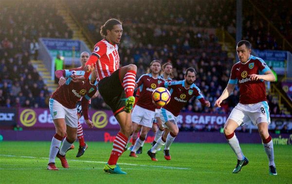 BURNLEY, ENGLAND - Saturday, January 14, 2017: Southampton's Virgil Van Dijk in action against Burnley during the FA Premier League match at Turf Moor. (Pic by David Rawcliffe/Propaganda)