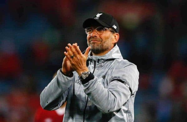 SYDNEY, AUSTRALIA - Wednesday, May 24, 2017: Liverpool's manager Jürgen Klopp applauds the supporters after a post-season friendly match against Sydney FC at the ANZ Stadium. (Pic by Jason O'Brien/Propaganda)