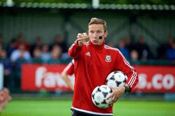 NEWPORT, WALES - Sunday, May 28, 2017: Liverpool FC's first-team development coach Pepijn Lijnders gives a practical demonstration during day three of the Football Association of Wales' National Coaches Conference 2017 at Dragon Park. (Pic by David Rawcliffe/Propaganda)