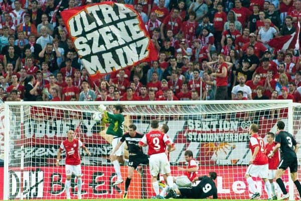 28.07.2011, Coface Arena, Mainz, GER, UEFA Europa League, Mainz 05 vs CS Gaz Metan Medias, im Bild Heinz Mueller (Mainz #33) hat den Ball sicher // during the GER, UEFA Europa League, Mainz 05 vs CS Gaz Metan Medias on 2011/07/28, Coface Arena, Mainz, Germany. EXPA Pictures © 2011, PhotoCredit: EXPA/ nph/  Roth       ****** out of GER / CRO  / BEL ******