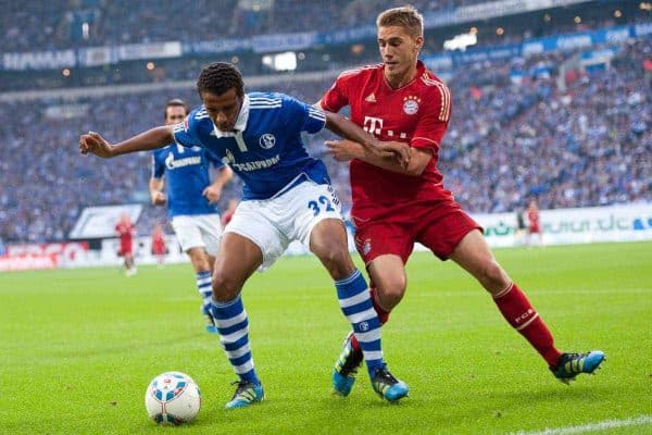 18.09.2011, Veltins Arena, Gelsenkirchen, GER, 1. FBL, FC Schalke 04 vs FC Bayern Muenchen, im Bild Zweikampf Joel Matip (#32 Schalke) - Nils Petersen (#9 Muenchen)// during 1. FBL FC Schalke 04 vs FC Bayern Muenchen at Veltins Arena, Gelsenkirchen, GER, 2011-09-18. EXPA Pictures © 2011, PhotoCredit: EXPA/ nph/ Kurth ****** out of GER / CRO / BEL ******