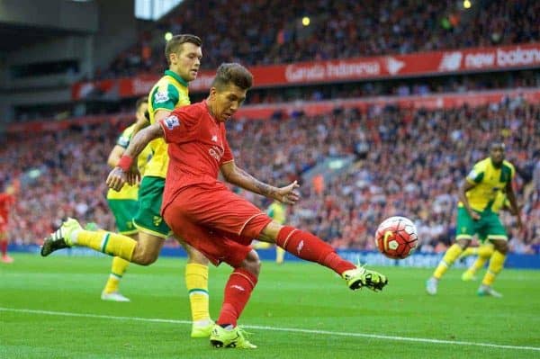 LIVERPOOL, ENGLAND - Sunday, September 20, 2015: Liverpool's Roberto Firmino in action against Norwich City during the Premier League match at Anfield. (Pic by David Rawcliffe/Propaganda)