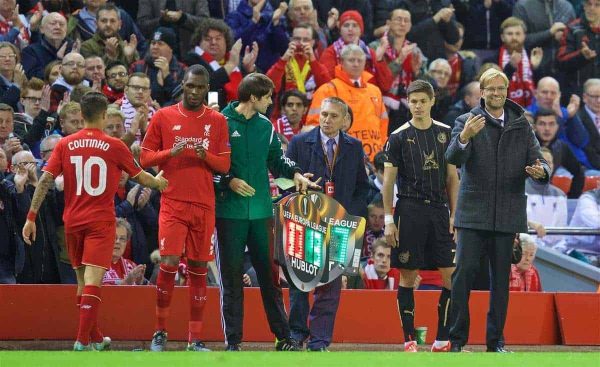 LIVERPOOL, ENGLAND - Thursday, October 22, 2015: Liverpool's manager Jürgen Klopp issues instructions during the UEFA Europa League Group Stage Group B match against Rubin Kazan at Anfield. (Pic by David Rawcliffe/Propaganda)