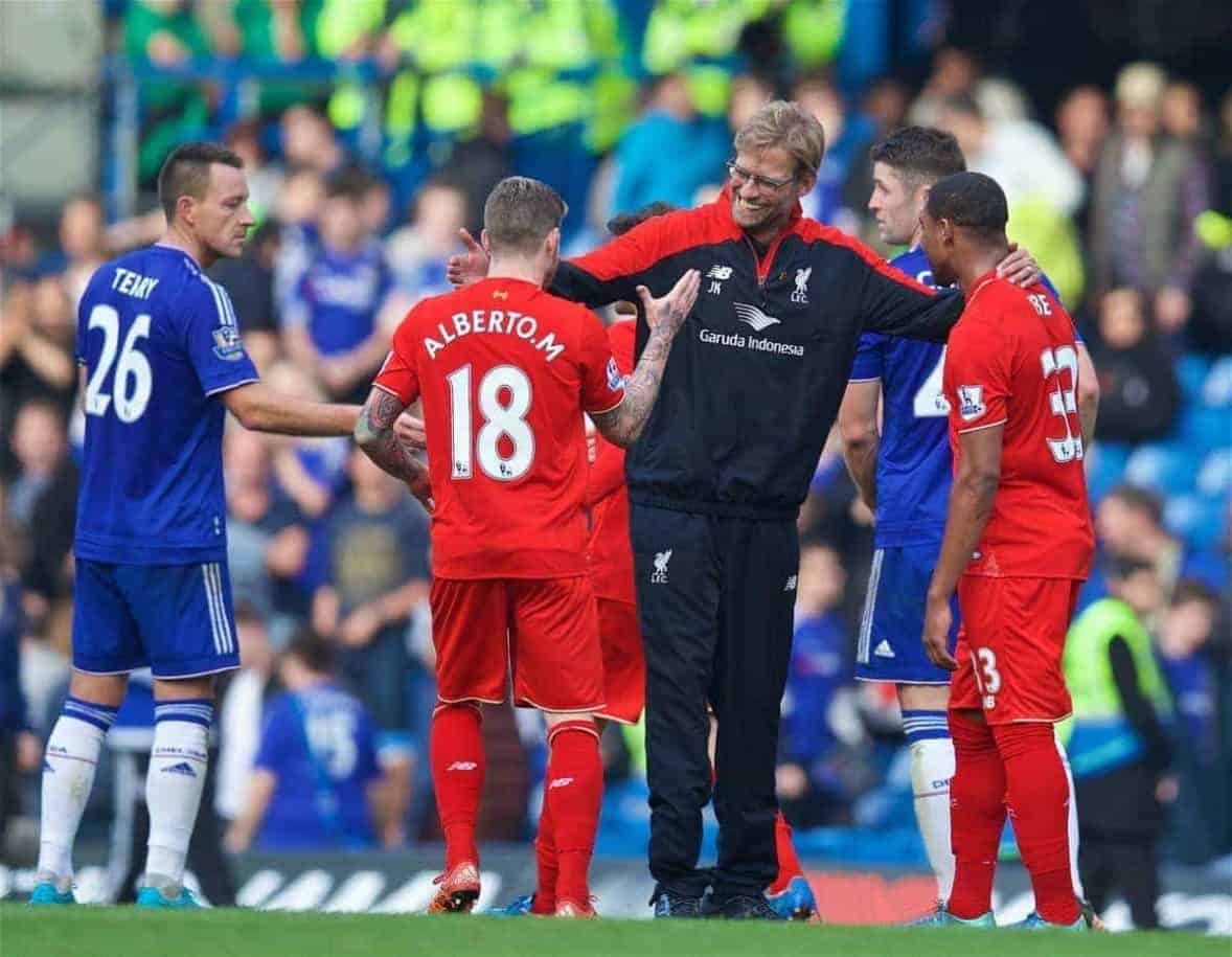 LONDON, ENGLAND - Saturday, October 31, 2015: Liverpool's manager Jürgen Klopp celebrates with Alberto Moreno and Jordon Ibe after the 3-1 victory over Chelsea during the Premier League match at Stamford Bridge. (Pic by David Rawcliffe/Propaganda)