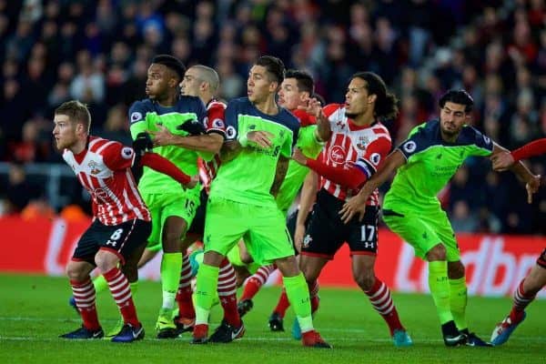 SOUTHAMPTON, ENGLAND - Wednesday, January 11, 2017: Liverpool's Daniel Sturridge, Roberto Firmino and Emre Can in action against Southampton's Steven Davis and Virgil Van Dijk during the Football League Cup Semi-Final 1st Leg match at St. Mary's Stadium. (Pic by David Rawcliffe/Propaganda)