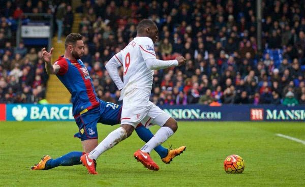 LONDON, ENGLAND - Sunday, March 6, 2016: Liverpool's Christian Benteke is brought down against Crystal Palace for an injury time penalty during the Premier League match at Selhurst Park. (Pic by David Rawcliffe/Propaganda)