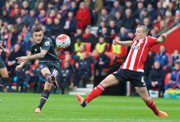 SOUTHAMPTON, ENGLAND - Sunday, March 20, 2016: Liverpool's Philippe Coutinho Correia in action against Southampton during the FA Premier League match at St Mary's Stadium. (Pic by David Rawcliffe/Propaganda)