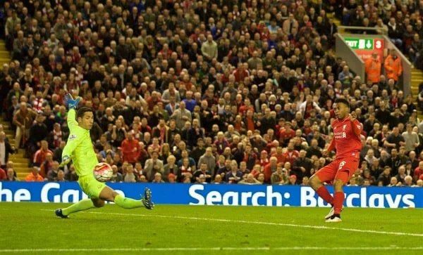 LIVERPOOL, ENGLAND - Wednesday, April 20, 2016: Liverpool's Daniel Sturridge scores the third goal against Everton during the Premier League match at Anfield, the 226th Merseyside Derby. (Pic by David Rawcliffe/Propaganda)