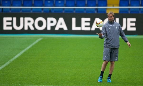 VILLRREAL, SPAIN - Wednesday, April 27, 2016: Liverpool's manager Jürgen Klopp during a training session ahead of the UEFA Europa League Semi-Final 1st Leg match against Villarreal CF at Estadio El Madrigal. (Pic by David Rawcliffe/Propaganda)