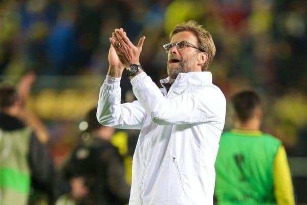 VILLRREAL, SPAIN - Thursday, April 28, 2016: Liverpool's manager Jürgen Klopp salutes the travelling supporters after the injury-time 1-0 defeat at the hands of Villarreal CF during the UEFA Europa League Semi-Final 1st Leg match at Estadio El Madrigal. (Pic by David Rawcliffe/Propaganda)