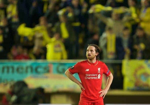 VILLRREAL, SPAIN - Thursday, April 28, 2016: Liverpool's Joe Allen looks dejected after the injury-time goal to Villarreal CF during the UEFA Europa League Semi-Final 1st Leg match at Estadio El Madrigal. (Pic by David Rawcliffe/Propaganda)