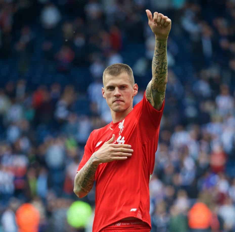 WEST BROMWICH, ENGLAND - Sunday, May 15, 2016: Liverpool's Martin Skrtel waves to the supporters after the 1-1 draw against West Bromwich Albion during the final Premier League match of the season at the Hawthorns. (Pic by David Rawcliffe/Propaganda)