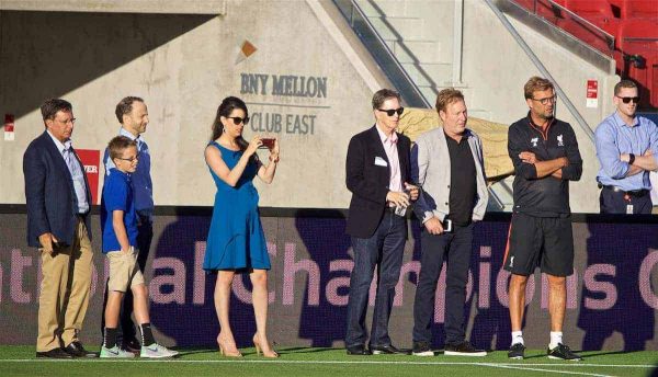 SANTA CLARA, USA - Friday, July 29, 2016: Liverpool's manager Jürgen Klopp chats with owner John W. Henry, also co-owner and NESV Chairman Tom Werner, Director Michael Gordon and Linda Pizzuti during a training session ahead of the International Champions Cup 2016 game against AC Milan on day nine of the club's USA Pre-season Tour at the Levi's Stadium. (Pic by David Rawcliffe/Propaganda)