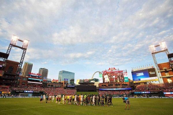 ST. LOUIS, USA - Monday, August 1, 2016: Liverpool and AS Roma players shake hands before a pre-season friendly game on day twelve of the club's USA Pre-season Tour at the Busch Stadium. (Pic by David Rawcliffe/Propaganda)