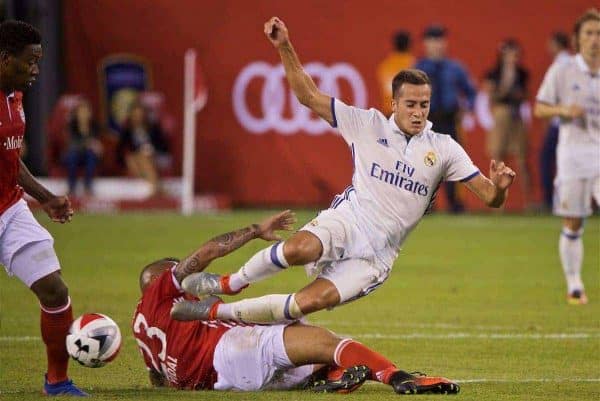 NEW JERSEY, USA - Wednesday, August 3, 2016: Real Madrid's Lucas Vázquez is tackled by Bayern München's Arturo Vidal during the International Champions Cup match at the Red Bull Arena. (Pic by David Rawcliffe/Propaganda)