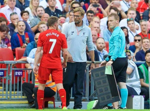 LONDON, ENGLAND - Saturday, August 6, 2016: Liverpool's manager Jürgen Klopp substitutes James Milner against Barcelona during the International Champions Cup match at Wembley Stadium. (Pic by David Rawcliffe/Propaganda)