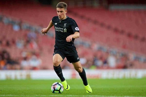 LONDON, ENGLAND - Friday, August 26, 2016: Liverpool's Cameron Brannagan in action against Arsenal during the FA Premier League 2 Under-23 match at the Emirates Stadium. (Pic by David Rawcliffe/Propaganda)