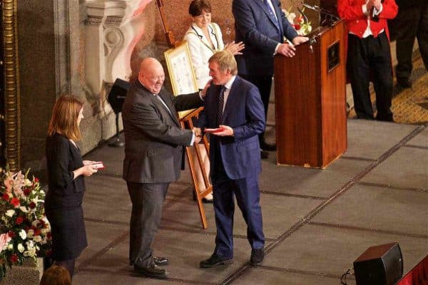 LIVERPOOL, ENGLAND - Thursday, September 22, 2016: Kenny Dalglish receiving his medal during a Conferment of the Freedom of the City of Liverpool for the 96 Victims of the Hillsborough Stadium Disaster at the St. George's Hall. (Pic by David Rawcliffe/Propaganda)