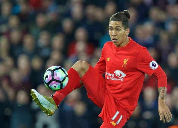 LIVERPOOL, ENGLAND - Monday, October 17, 2016: Liverpool's Roberto Firmino during the FA Premier League match against Manchester United at Anfield. (Pic by David Rawcliffe/Propaganda)