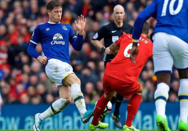 LIVERPOOL, ENGLAND - Saturday, April 1, 2017: Everton's Ross Barkley tackles Liverpool's Dejan Lovren with his studs making contact with Lovren's leg during the FA Premier League match, the 228th Merseyside Derby, at Anfield. (Pic by David Rawcliffe/Propaganda)