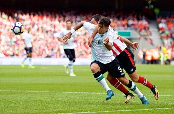 DUBLIN, REPUBLIC OF IRELAND - Saturday, August 5, 2017: Liverpool's Roberto Firmino is fouled by Athletic Club Bilbao's Iñigo Lekue for a penalty during a preseason friendly match between Athletic Club Bilbao and Liverpool at the Aviva Stadium. (Pic by David Rawcliffe/Propaganda)