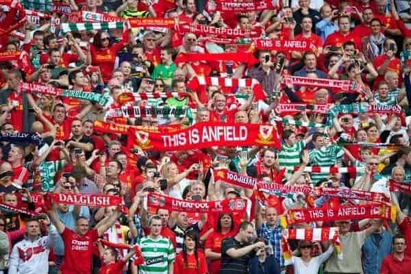 DUBLIN, REPUBLIC OF IRELAND - Saturday, August 10, 2013: Liverpool supporters sing 'You'll Never Walk Alone' before a preseason friendly match against Glasgow Celtic at the Aviva Stadium. (Pic by David Rawcliffe/Propaganda)
