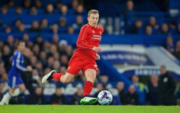 LONDON, ENGLAND - Tuesday, January 27, 2015: Liverpool's Lucas Leiva in action against Chelsea during the Football League Cup Semi-Final 2nd Leg match at Stamford Bridge. (Pic by David Rawcliffe/Propaganda)