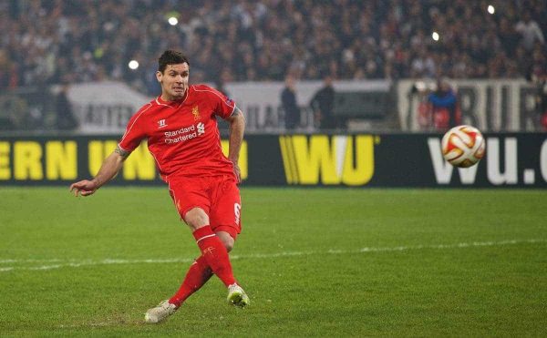 ISTANBUL, TURKEY - Thursday, February 26, 2015: Liverpool's Dejan Lovren blazes the vital fifth penalty over the bar and misses against Besiktas JK in the shoot-out after a 1-1 aggregate draw during the UEFA Europa League Round of 32 2nd Leg match at the Ataturk Olympic Stadium. (Pic by David Rawcliffe/Propaganda)