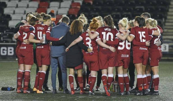 Liverpool Ladies manager Scott Rogers talks to his players after the Liverpool Ladies v Bristol City Women WSL game at Select Security Stadium on January 27, 2018 in Widnes, England. (Photo by Nick Taylor/Liverpool FC/Liverpool FC via Getty Images)