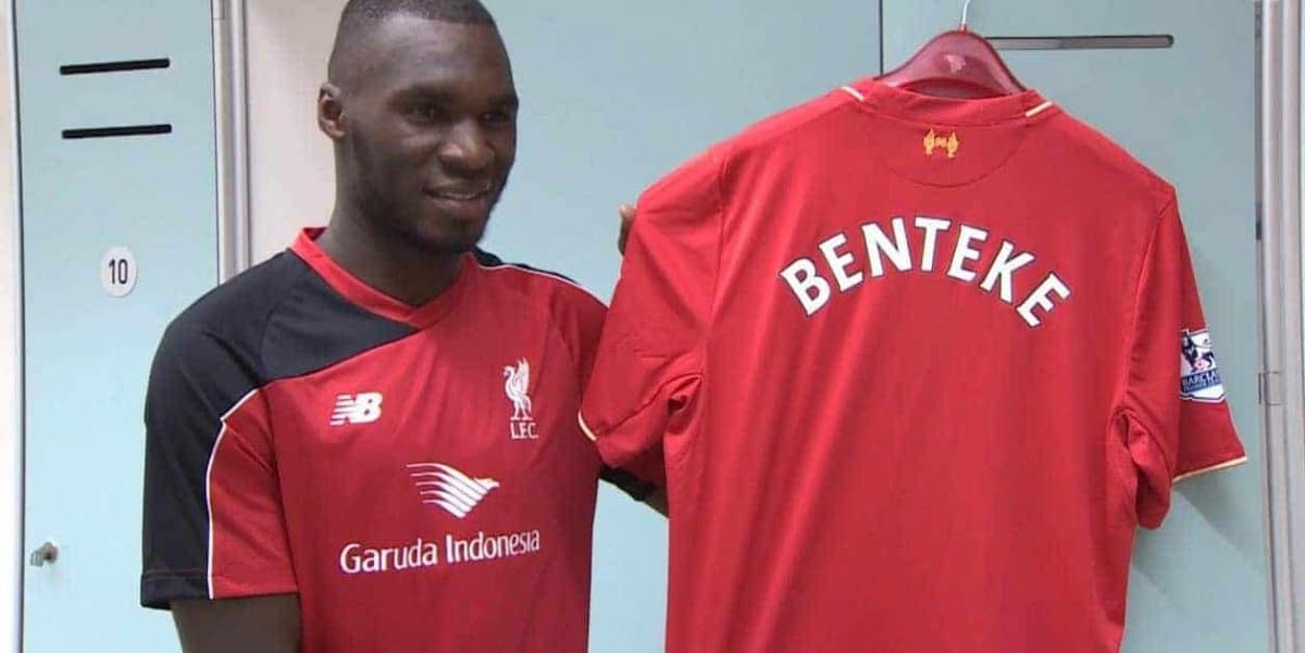 benteke-signing1