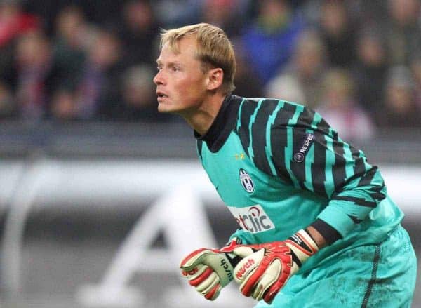 21.10.2010, Red Bull Arena, AUT, UEFA EL, FC Salzburg (AUT) vs Juventus Turin (ITA) , im Bild Alexander Manninger, (Juventus Turin, Keeper, #13), EXPA Pictures © 2010, PhotoCredit: EXPA/ D. Scharinger