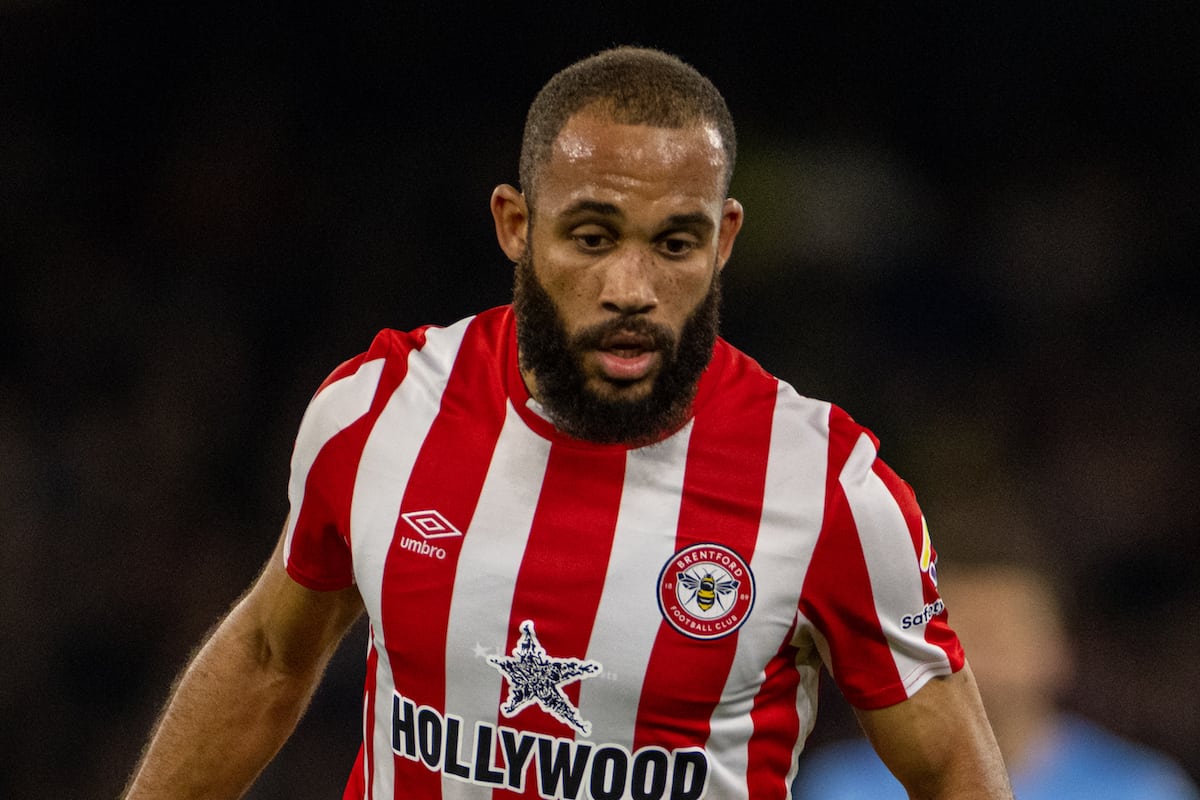 MANCHESTER, ENGLAND - Wednesday, February 9, 2022: Brentford's Bryan Mbeumo during the FA Premier League match between Manchester City FC and Brentford FC at the Etihad Stadium. Manchester City won 2-0. (Pic by David Rawcliffe/Propaganda)