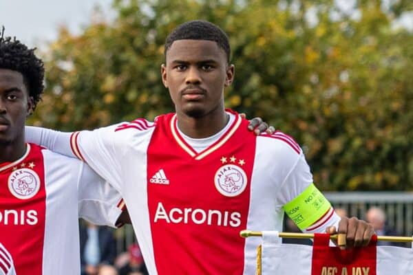 AMSTERDAM, THE NETHERLANDS - Wednesday, October 26, 2022: AFC Ajax players line-up for a team group photograph before the UEFA Youth League Group A Matchday 5 game between AFC Ajax Under-19's and Liverpool FC Under-19's at Sportpark De Toekomst. Ajax won 3-1. (Pic by David Rawcliffe/Propaganda)